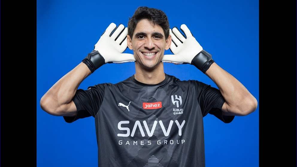 فيديو - ياسين بونو على سكوتر في شوارع الدار البيضاء