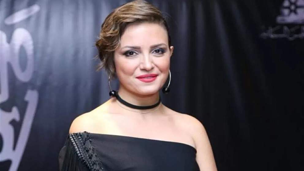  ريهام عبد الغفور تنهار بسبب فقدانها والدها.. "كسرني نصين"