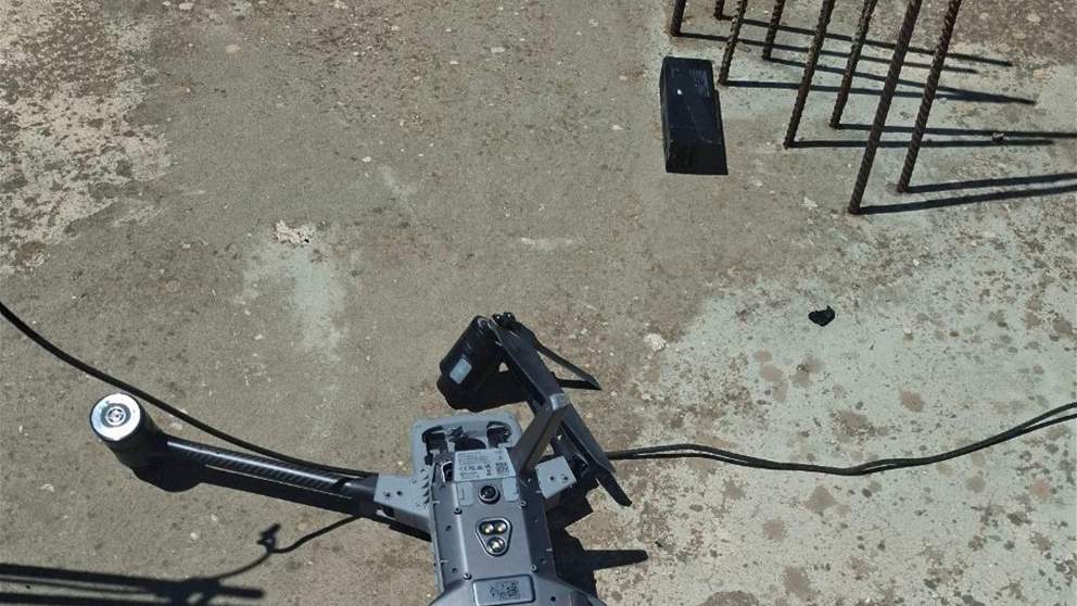 مراسل الجديد: سقوط طائرة درون اسرائيلية على سطح أحد المنازل في مدينة بنت جبيل