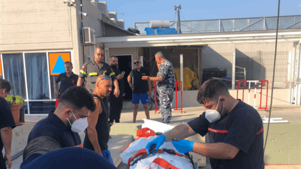  مأساة جديدة.. انتشال جثة طيار شراعي في جونية (صور) 