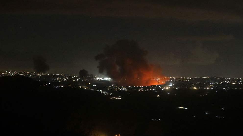 استهدافات ليلية.. بالفيديو: دمار وغارات في جنوب لبنان! 