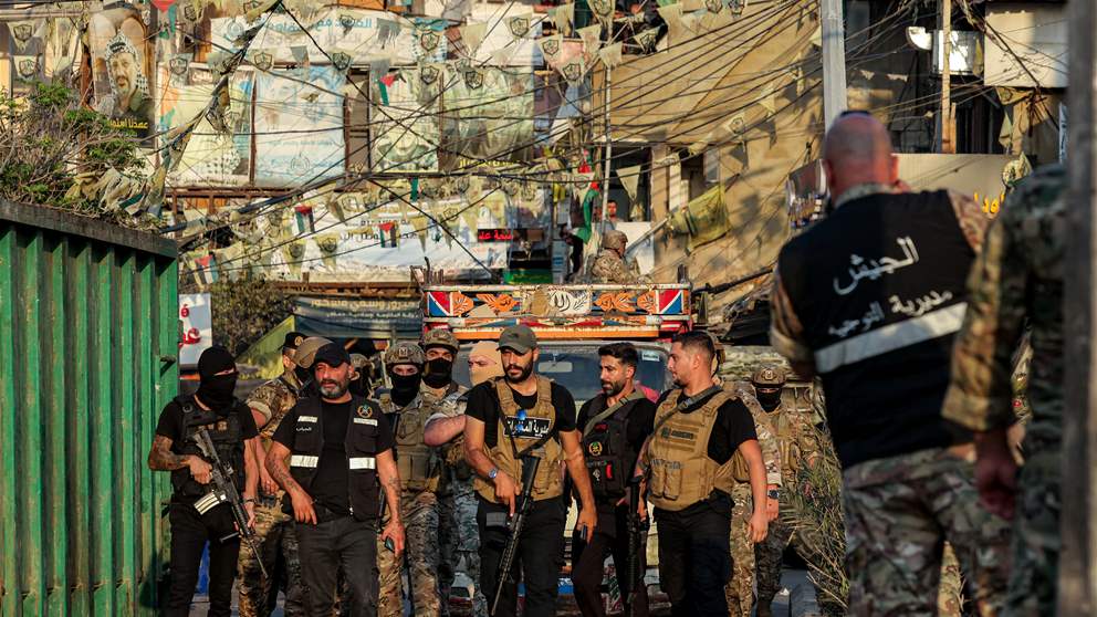 "سكي لح لح ما في"... انقسام ميداني واسع بالمخيمات! 