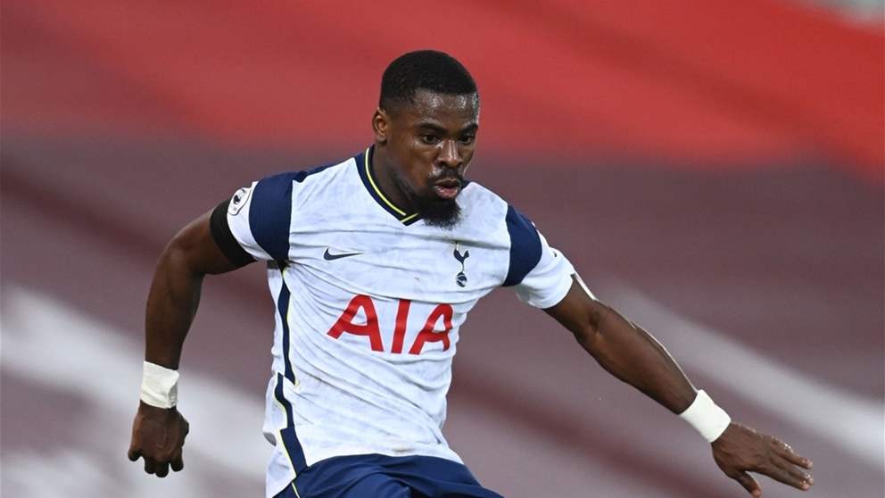 الانحاد الإيراني اعلن إصابته بوباء واللاعب رد من التدريبات 