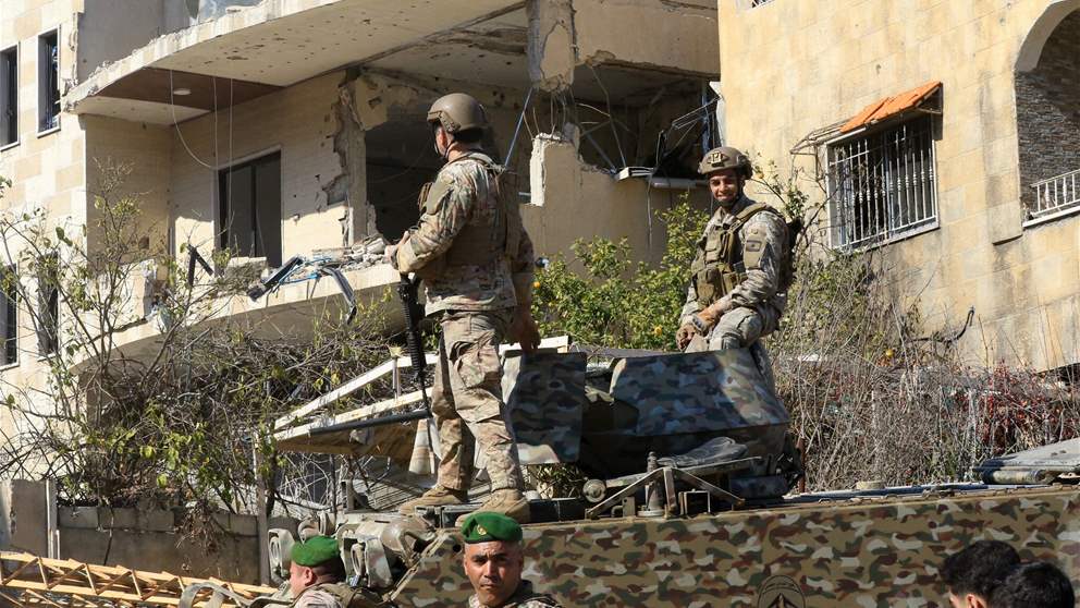 من داخل مخيم برج البراجنة.. الجديد تواكب عملية تسليم السلاح الفلسطيني