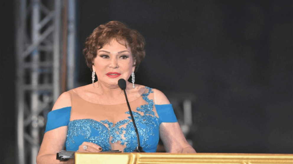 لبلبة تثير الجدل باقتراح غريب.. “سكاتة أطفال”!