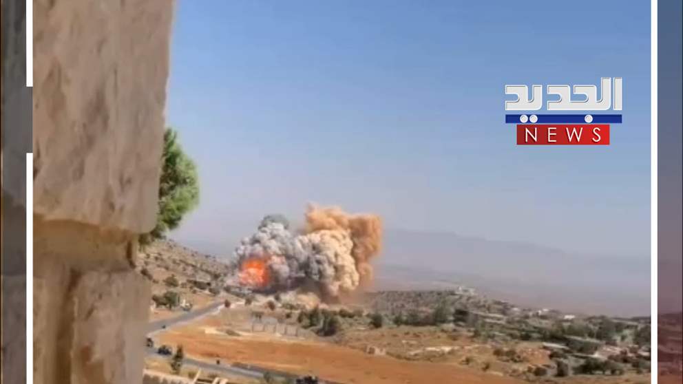 انفجار ضحم إثر تفجير ذخائر من قبل الجيش اللبناني (فيديو)