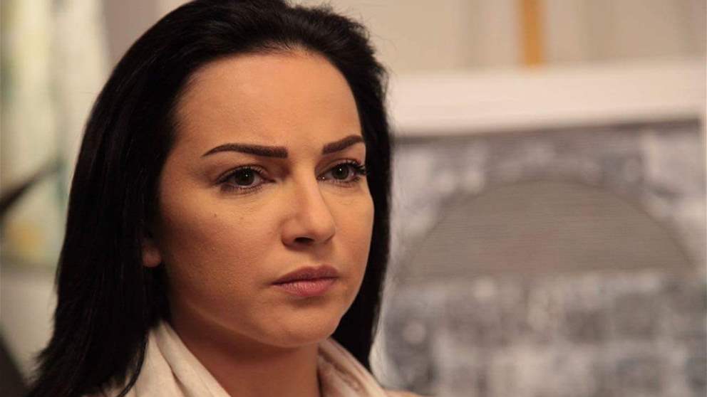 إطلالة صفاء سلطان بالكوفية الفلسطينية تشعل التفاعل