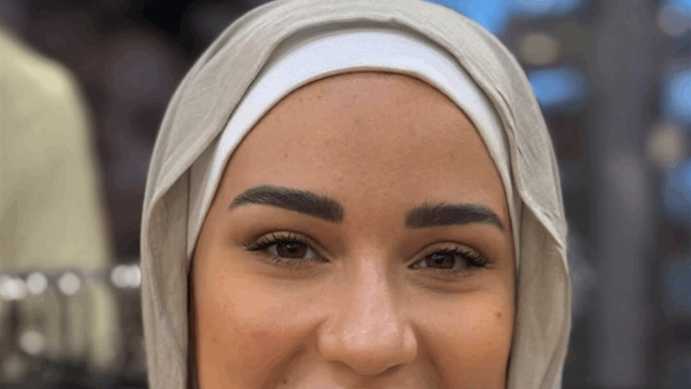 اسما شريف تعلن ارتداءها الحجاب وتحذف جميع صورها السابقة 