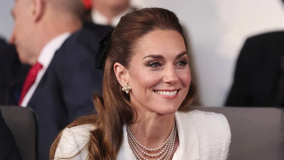 كيت ميدلتون تعود إلى لون شعرها الكلاسيكي بعد جدل الأشقر