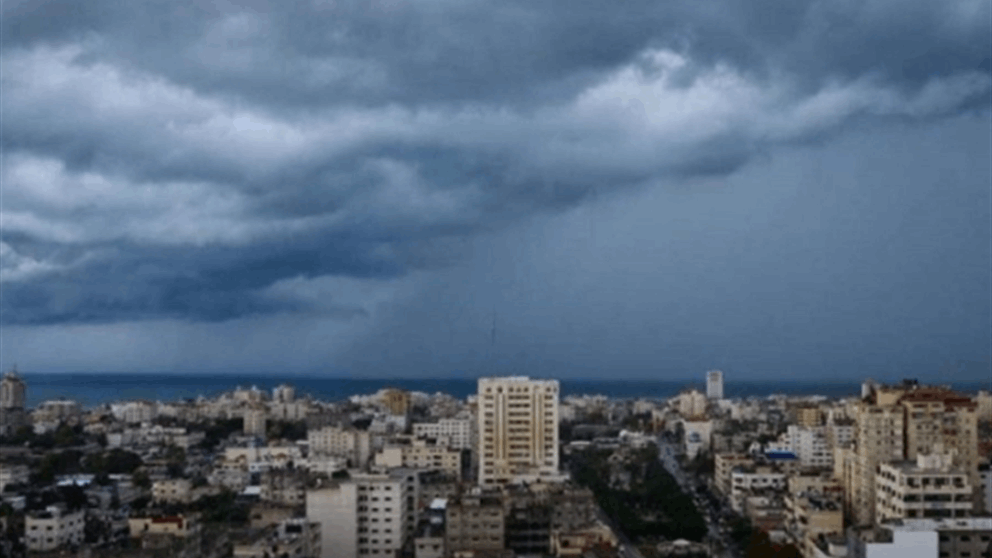 طقس متقلب.. وأمطار متفرقة  