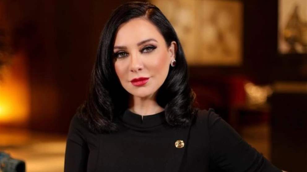 سلاف فواخرجي تفضح جريمة اغتصاب تهزّ سوريا