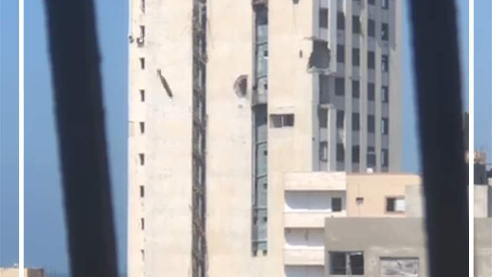 لحظة تدمير برج الغفري وتسويته أرضاً