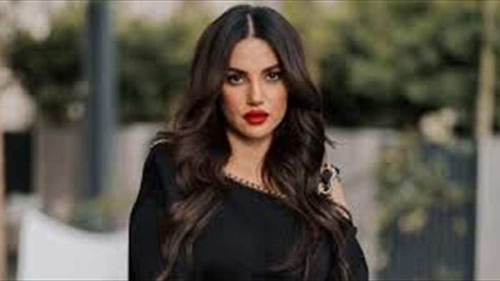 درة تحتضن طفولتها بصورة مولّدة بالذكاء الاصطناعي: "كنت أتمنى أن تكون ابنتي"