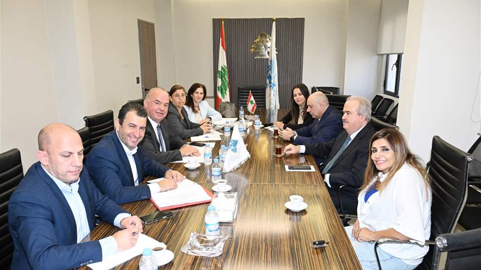 جابر والحاج بحثا الإيرادات وتطوير قطاع الاتصالات