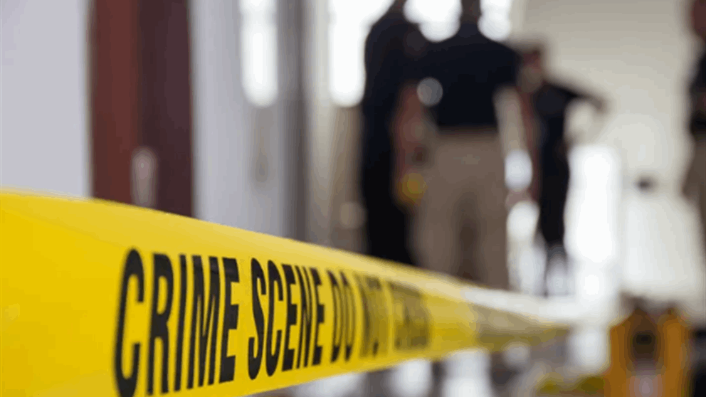 على الهواء مباشرة.. رجل يروي كيف قتل والديه!