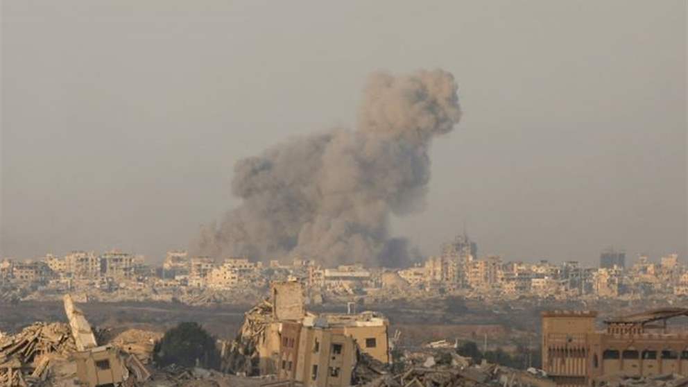 في غزة.. الجيش الاسرائيلي ينذر مبنى بـ"شارع بيروت" (صورة) 