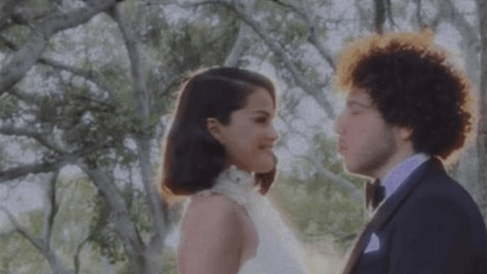 بيني بلانكو يعلن زواجه من سيلينا غوميز بطريقته الخاصة