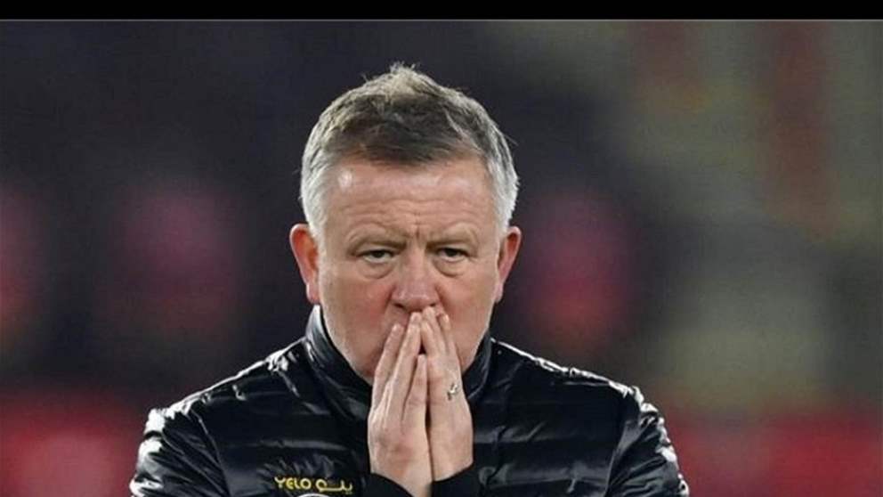 فيديو - طردٌ مباشر لمدرب بعد تصرّف غريب