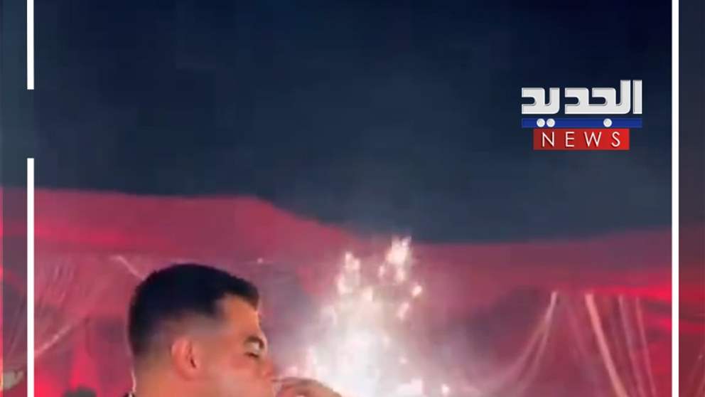 في حفل زفاف.. "قالب دجاج" بدلاً من "الكاتو"! (فيديو)