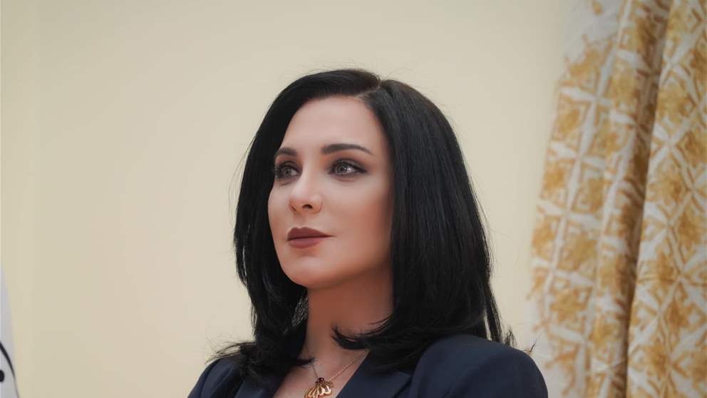 بعد الجدل الكبير.. سلاف فواخرجي توجّه رسالة قاسية للإعلام والحكومة السورية الجديدة