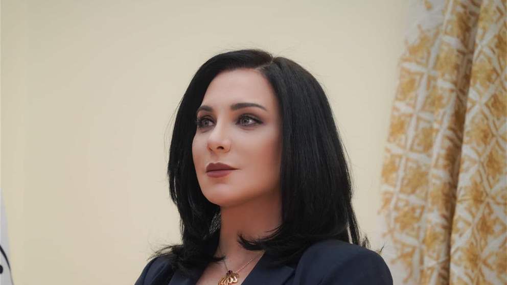 سلاف فواخرجي تستنكر قرار الرئيس احمد الشرع الغاء عطلة "حرب تشرين":سيلعننا التاريخ يوماً ما