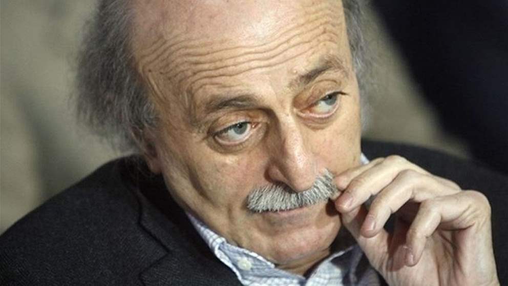 جنبلاط: متى ستطالب بعض الأصوات السيادية بالانسحاب الإسرائيلي؟