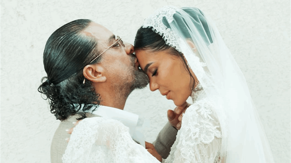 اليكم تفاصيل فستان زفاف هايدي خالد على المخرج هادي الباجوري 