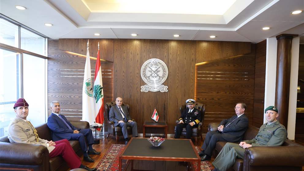 التحديات التي تواجه الجيش على طاولة منسى ووفد بريطاني