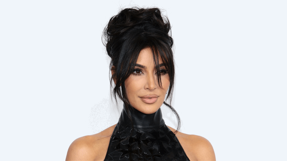 كيم كارداشيان تكشف أسرار انهيار زواجها من كانييه ويست: "أنقذت نفسي لأكون أماً أفضل"