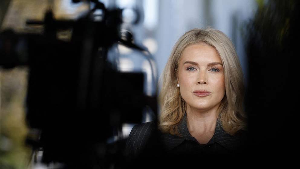 "أمك من فعلت"... في البيت الأبيض! 