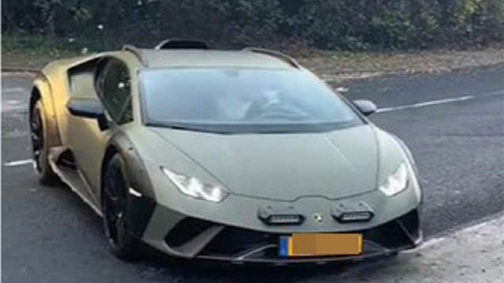 هالاند يضيف لامبورغيني نادرة إلى مجموعته