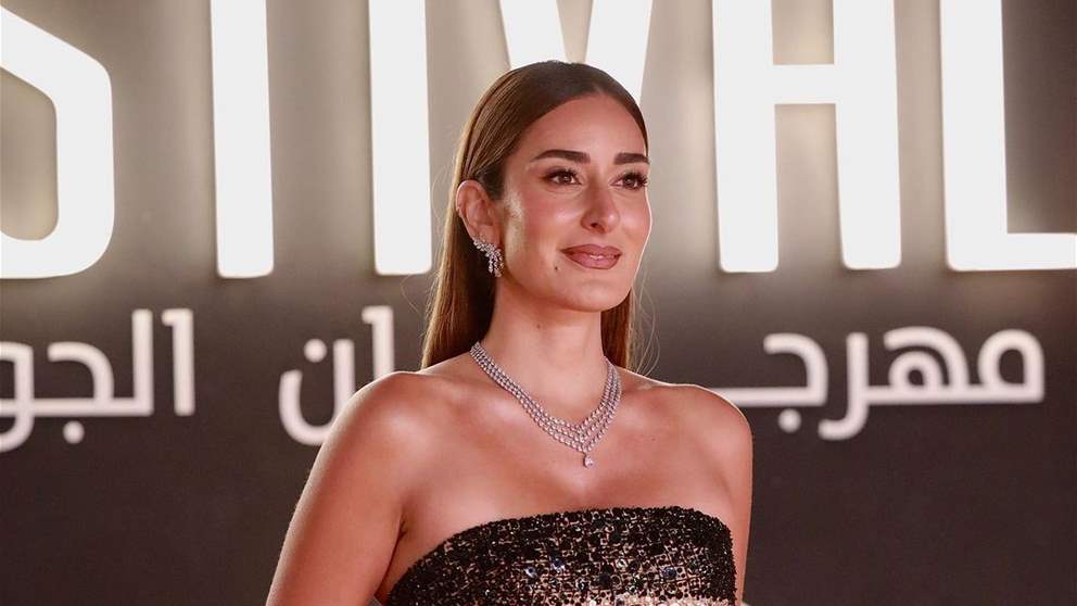 حوار "الحلق" بين لميس الحديدي وامينة خليل يثير ضجة واسعة وناقدة فنية تهاجمهما