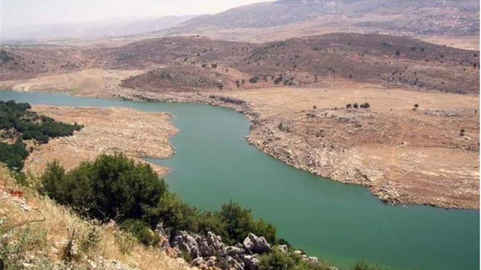 المجارير تصب في النهار.. وين الملايين؟ (فيديو) 