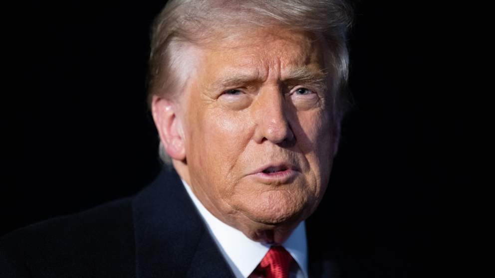 ترامب يطلب مساعدة الصين! 