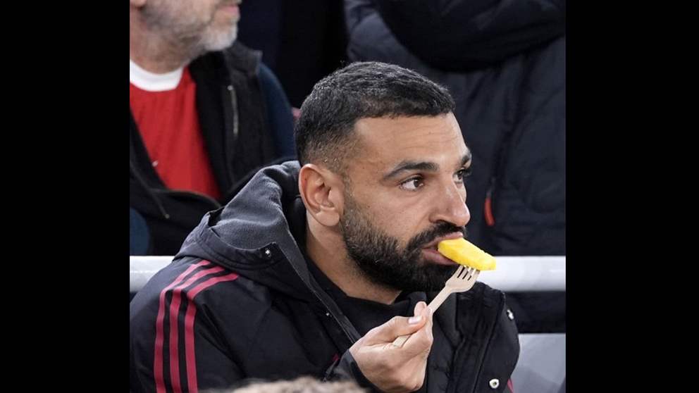 الأناناس بطل السهرة في ليلة سقوط ليفربول