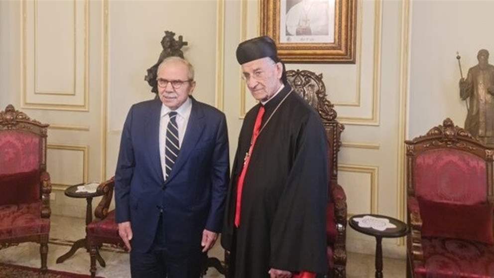 سلام من بكركي: لا تراجع عن حصر السلاح