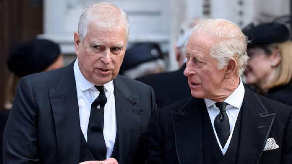 الملك تشارلز يطوي صفحة شقيقه أندرو... تجريده من الألقاب وطرده من قصر وندسور