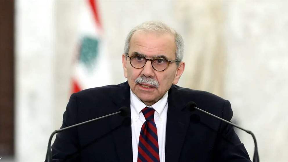 بالفيديو.. الرئيس سلام بين الطربوش والعسل