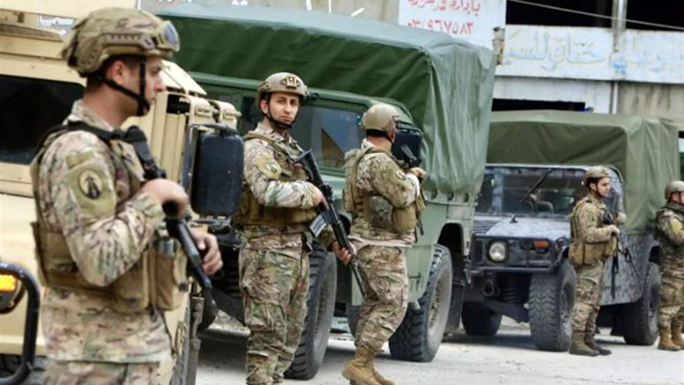 الجيش اللبناني يفجّر مخابئ أسلحة "حزب الله".. هآرتس تنشر! 