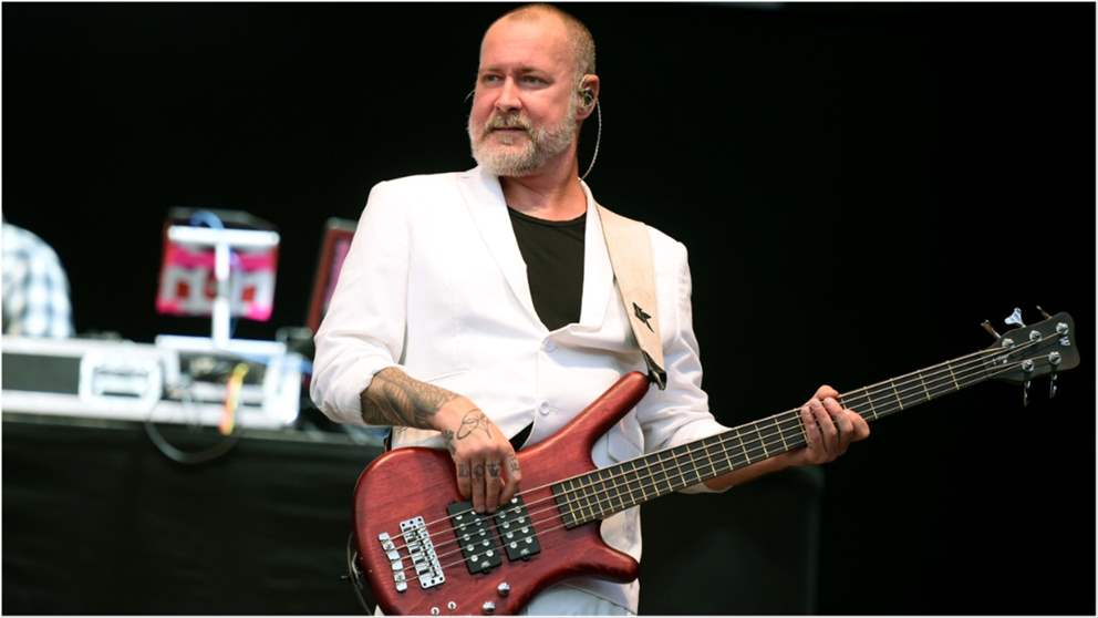 وفاة سام ريفرز عازف فرقة "ليمب بيزكيت" في ظروف غامضة داخل منزله بفلوريدا