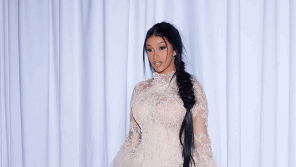 كاردي بي تكشف سراً صادماً: لم أغسل شعري منذ ثلاثة أشهر!