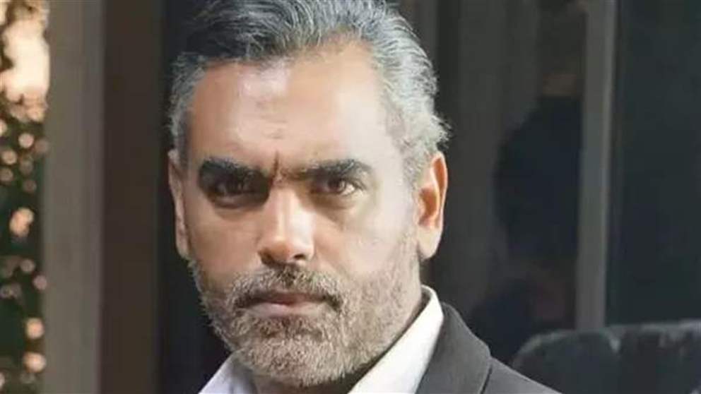 أحمد كرارة يخضع لجراحة دقيقة في الساق وأمير كرارة يطلب الدعاء لشقيقه