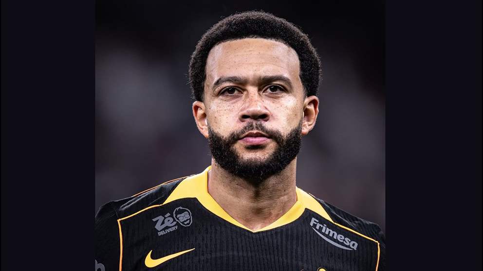 كورينثيانز يطالب ديباي بمغادرة الفندق الذي يقيم فيه