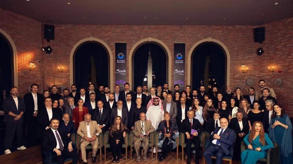 تفاصيل اجتماع المستشار تركي آل الشيخ مع أكثر من 100 نجم سوري في الرياض