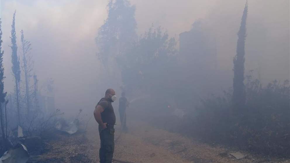 في الجنوب.. قنابل إسرائيلية تُشعل النيران 