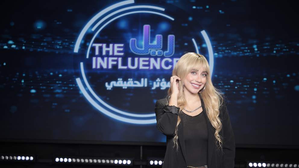 المؤثرة الاردنية سالي العوضي كما لم تشاهدونها من قبل.. قبلت التحدي وعلقت: "فيني لمكفيني"!