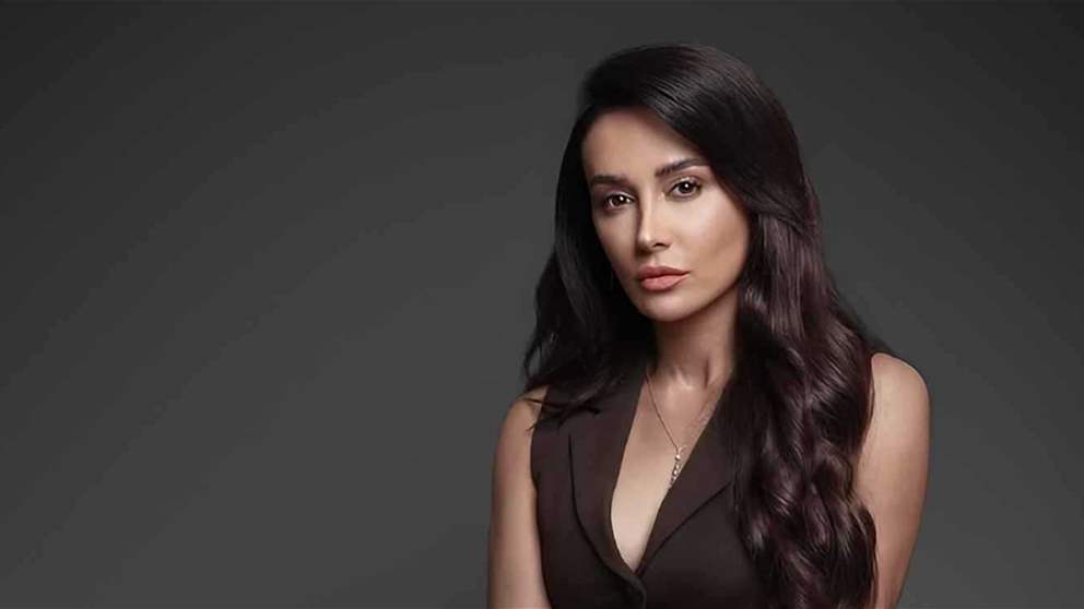 كندة حنّا تخرج عن صمتها.. والمصادر تكشف أسباب استبعادها من "النويلاتي"