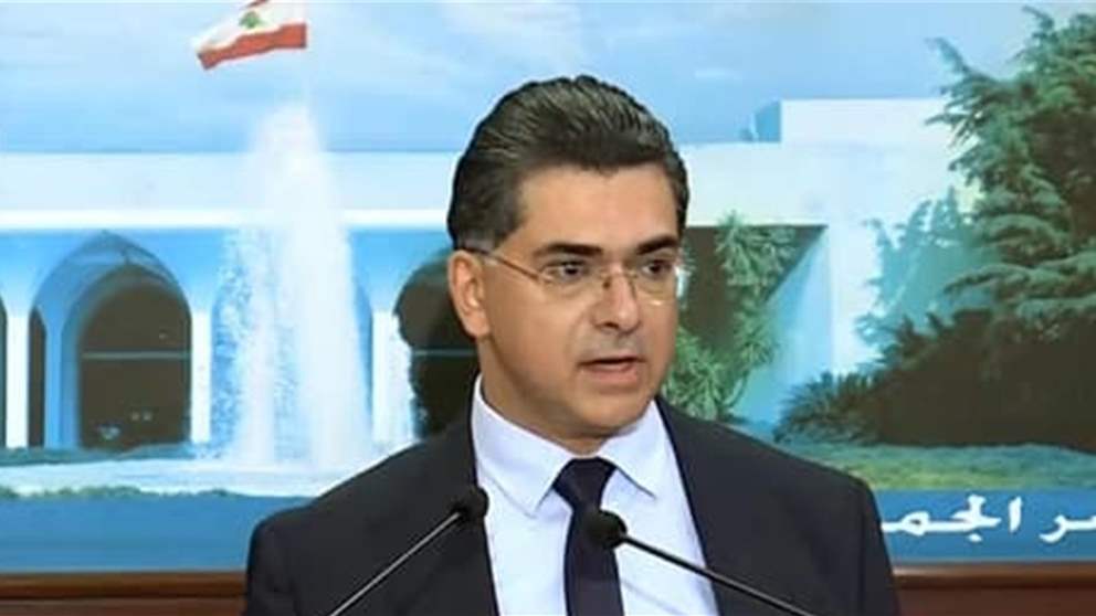 وزير الإعلام بول مرقص يتلو مقررات جلسة مجلس الوزراء