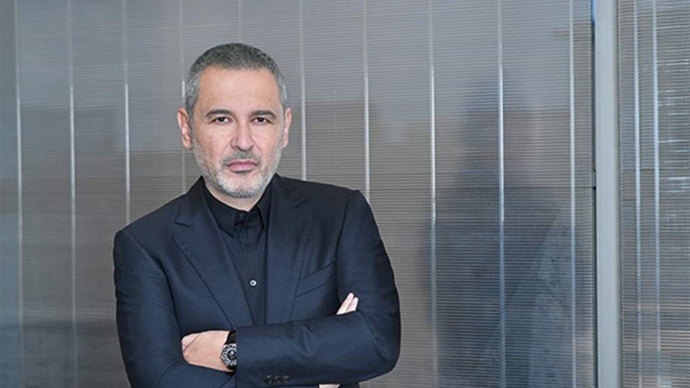 إيلي صعب يكشف أسرار طفولته وبداياته لأول مرة: والدتي رفضت فساتيني! 