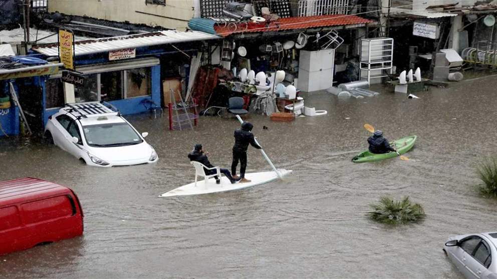 الأمطار تجتاح منطقة لبنانية وتُغرقها بالكامل! (فيديو) 